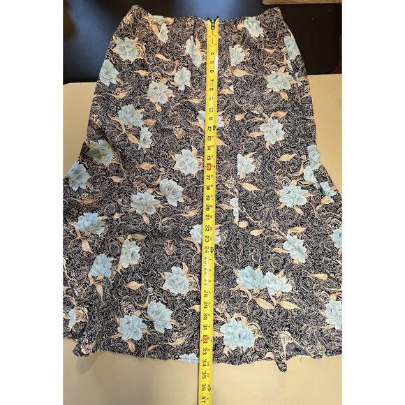 Kathie Lee Woman Skirt Elastic Waist Women’s 16W Blue With Floral Design - Picture 8 of 8